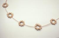 1997-5 halssieraad houtrondjes I.jpg